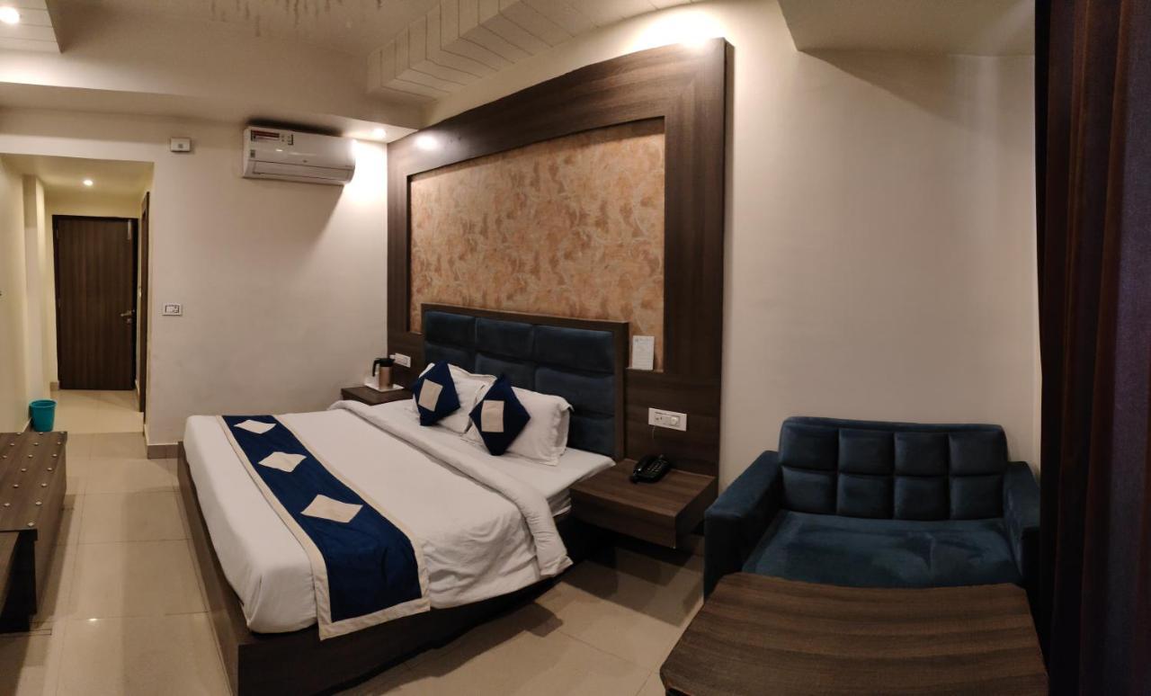 Hotel Krishna Katra  Dış mekan fotoğraf