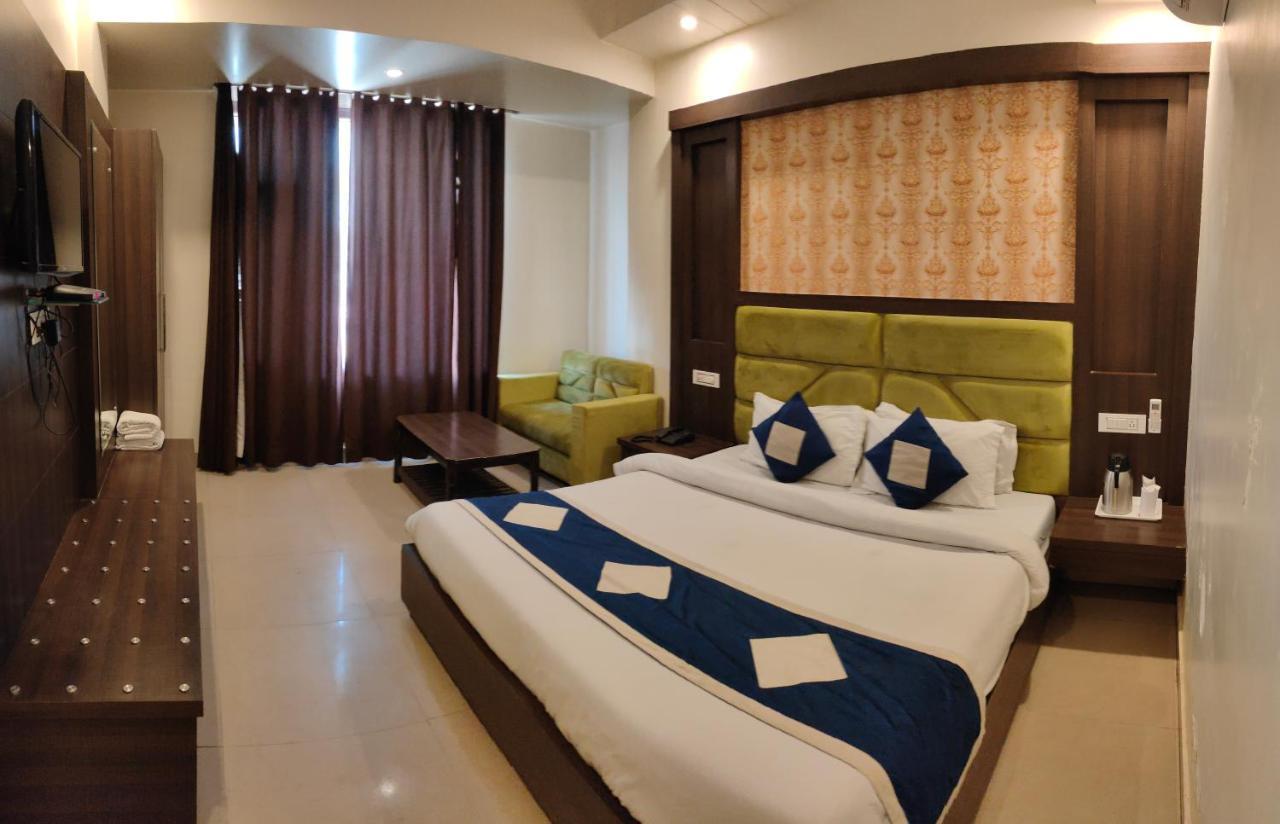 Hotel Krishna Katra  Dış mekan fotoğraf