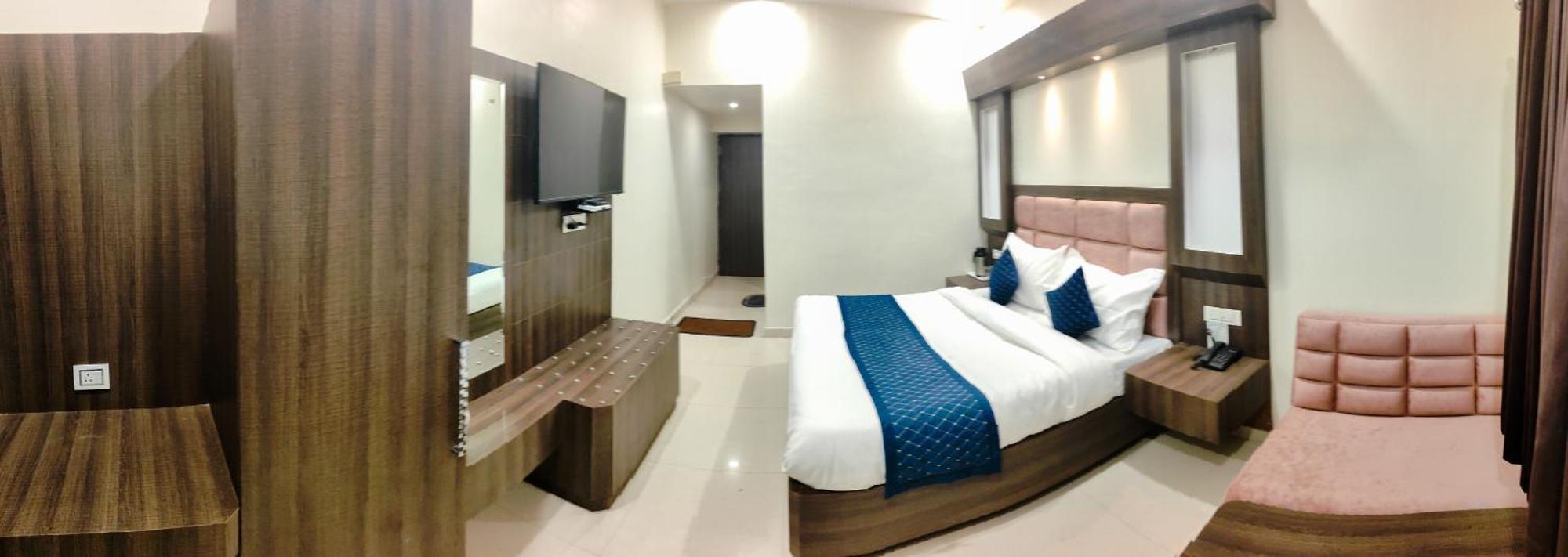 Hotel Krishna Katra  Dış mekan fotoğraf